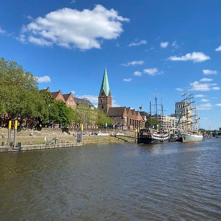 Unter Dem Dach Mit Parkplatz Apartment Bremen Bagian luar foto