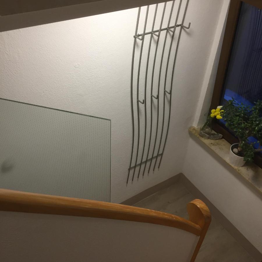 Unter Dem Dach Mit Parkplatz Apartment Bremen Bagian luar foto