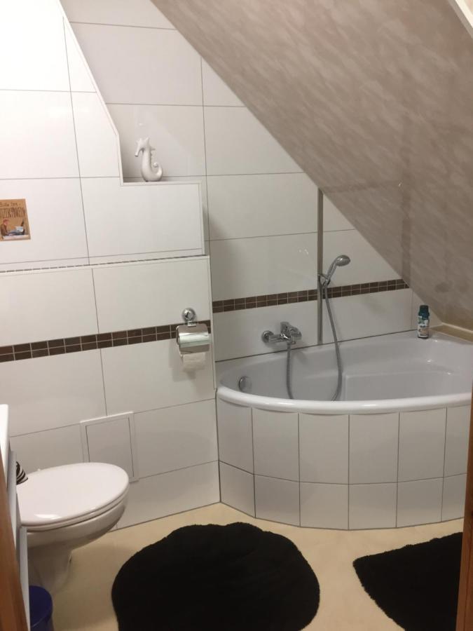 Unter Dem Dach Mit Parkplatz Apartment Bremen Bagian luar foto