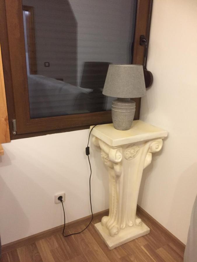 Unter Dem Dach Mit Parkplatz Apartment Bremen Bagian luar foto