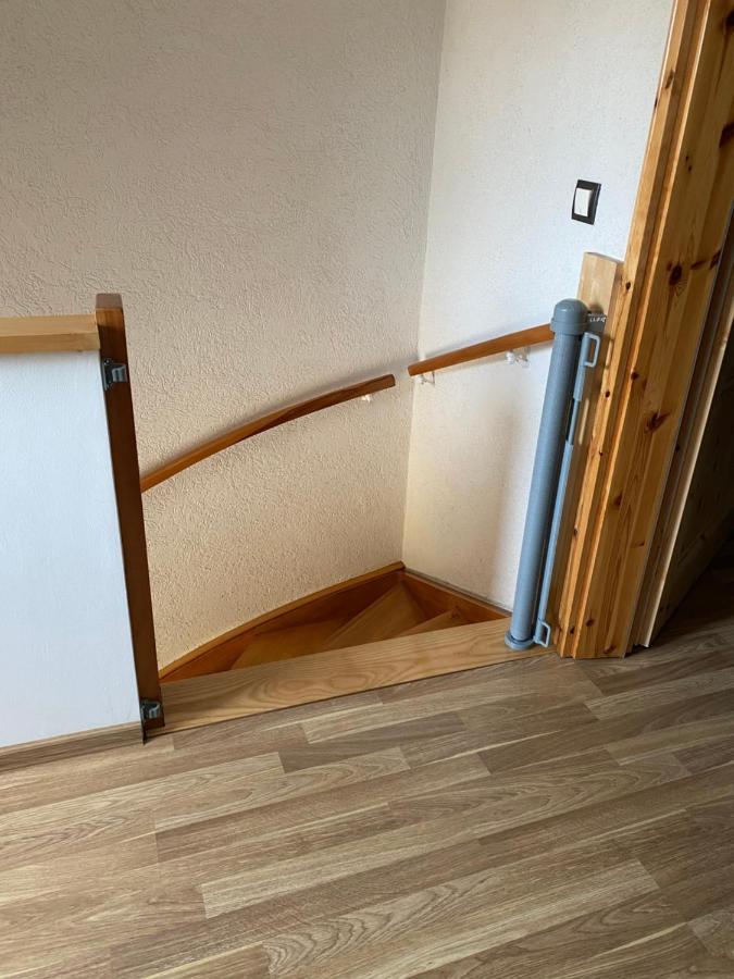 Unter Dem Dach Mit Parkplatz Apartment Bremen Bagian luar foto